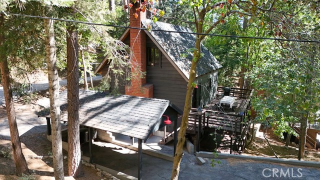 813 Poe Court, Lake Arrowhead, CA 92352