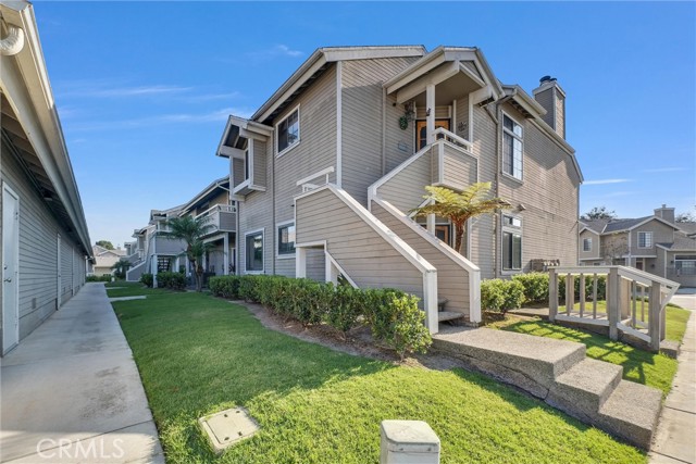 1875 W Falmouth Avenue, Anaheim CA: https://media.crmls.org/medias/e6eede76-8d7b-4eb9-919d-8db3bcdce012.jpg