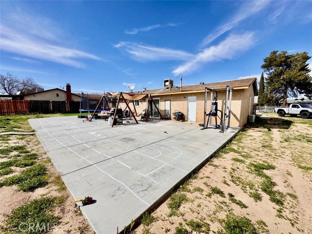 Detail Gallery Image 6 of 7 For 14737 Yucca, Hesperia,  CA 92345 - 2 Beds | 1 Baths