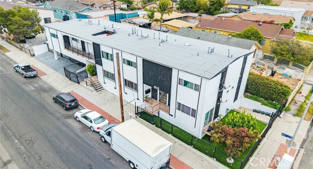 810 N Mott Street, Los Angeles CA: https://media.crmls.org/medias/e6ef3956-c515-4d6d-abba-cfe59026ba52.jpg