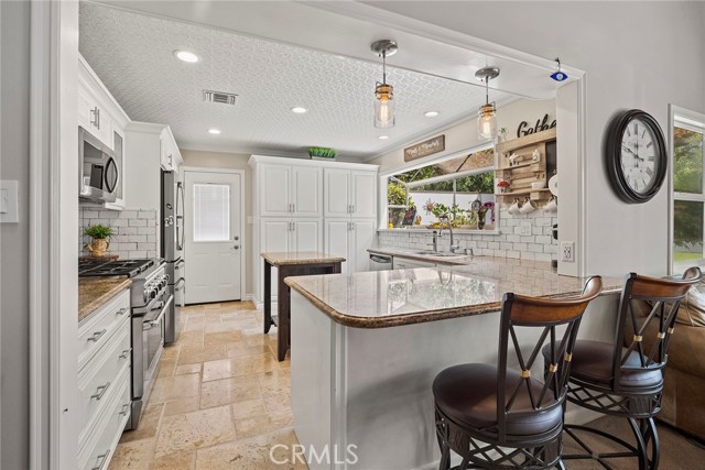 Detail Gallery Image 16 of 45 For 1320 Roanoke St, La Habra,  CA 90631 - 4 Beds | 3 Baths