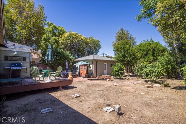 10321 Owensmouth Avenue, Chatsworth CA: https://media.crmls.org/medias/e6f03ee9-b214-4282-a54d-f9a1b414bed8.jpg