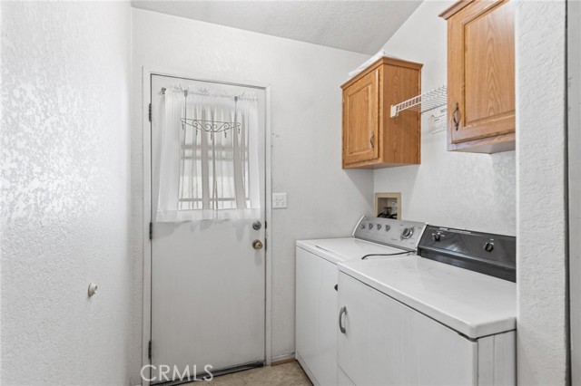 Detail Gallery Image 6 of 25 For 10745 Victoria Ave, Whittier,  CA 90604 - 2 Beds | 2 Baths
