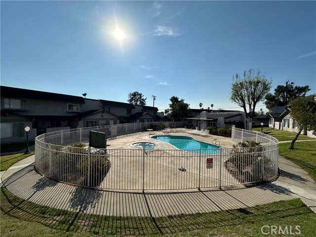 Detail Gallery Image 10 of 57 For 3600 Mountain Ave 12f,  San Bernardino,  CA 92404 - 2 Beds | 1/1 Baths