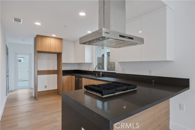 Detail Gallery Image 3 of 24 For 12673 9th Street, Garden Grove,  CA 92840 - 4 Beds | 3/1 Baths