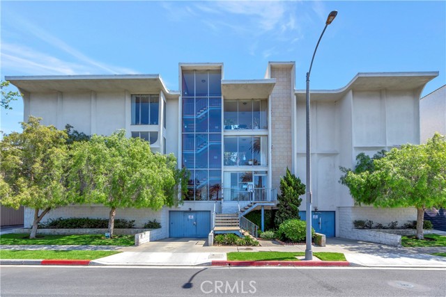 Detail Gallery Image 1 of 27 For 444 Obispo Ave #201,  Long Beach,  CA 90814 - 1 Beds | 1 Baths