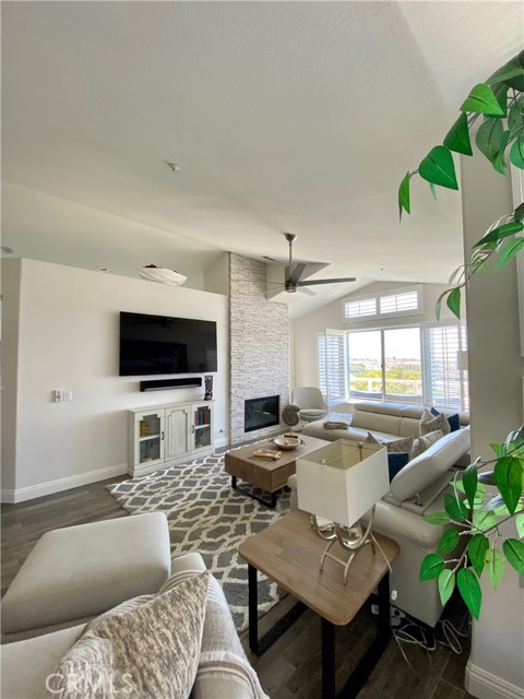 Detail Gallery Image 7 of 68 For 25 Ville Franche, Dana Point,  CA 92629 - 3 Beds | 2/1 Baths