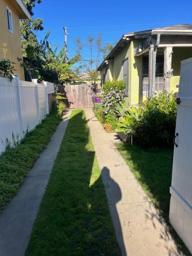 2635 Chestnut Avenue, Long Beach, California 90806, 2 Bedrooms Bedrooms, ,2 BathroomsBathrooms,Single Family Residence,For Sale,Chestnut,NP24106864