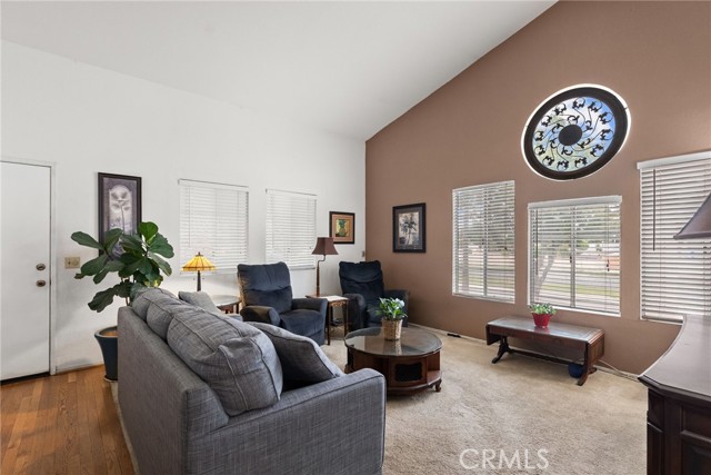 713 S Anaheim Boulevard, Anaheim CA: https://media.crmls.org/medias/e6f3e8da-452e-4ad4-a65a-edd97ec33693.jpg