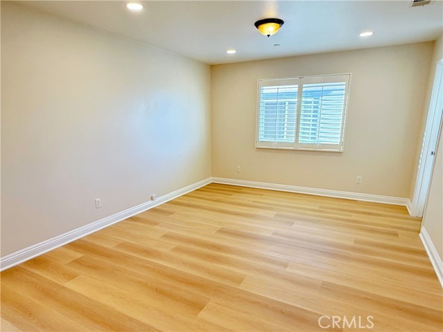 Detail Gallery Image 13 of 15 For 6870 Tourmaline Dr, Corona,  CA 92880 - 5 Beds | 3 Baths