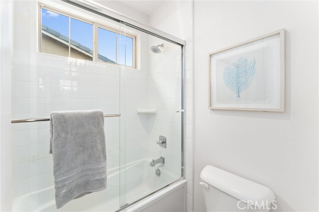 287 Barnes Road, Tustin CA: https://media.crmls.org/medias/e6f5cd95-5ac4-4a60-b182-99064557b291.jpg