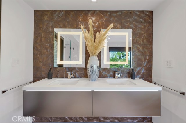 Image 48 of 75 For 4032 Rogen Drive