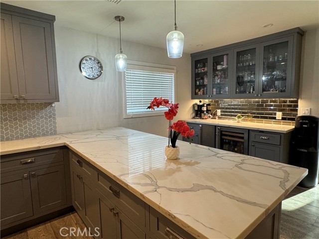 Detail Gallery Image 13 of 61 For 14825 Cranbrook Ave, Hawthorne,  CA 90250 - 4 Beds | 3 Baths