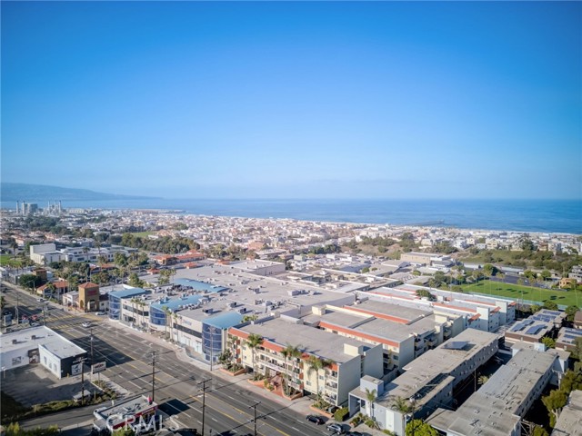 1707 Pacific Coast, Hermosa Beach, California 90254, 1 Bedroom Bedrooms, ,1 BathroomBathrooms,Residential,Sold,Pacific Coast,SB23052533