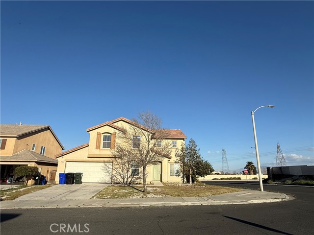 Detail Gallery Image 3 of 50 For 14577 Crossing, Victorville,  CA 92394 - 3 Beds | 2/1 Baths