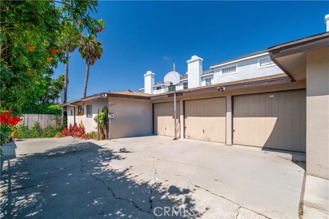 Detail Gallery Image 4 of 21 For 2015 Perry Avenue, Redondo Beach,  CA 90278 - – Beds | – Baths