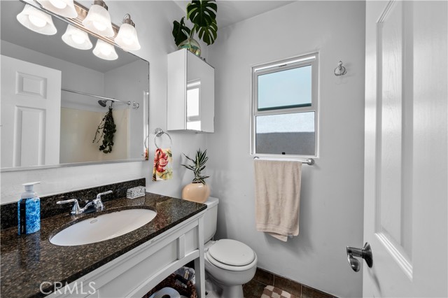 Detail Gallery Image 13 of 23 For 125 9th St, Manhattan Beach,  CA 90266 - – Beds | – Baths