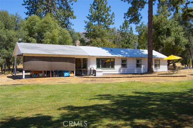 Detail Gallery Image 5 of 55 For 5641 Darrah Rd, Mariposa,  CA 95338 - 2 Beds | 1 Baths