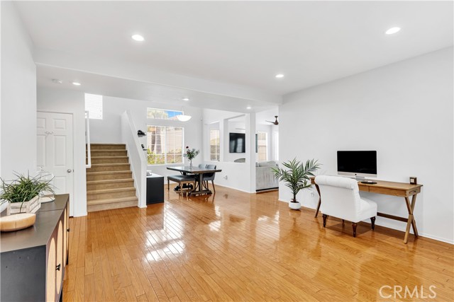 64 Vista del Valle, Aliso Viejo CA: https://media.crmls.org/medias/e6fb52fa-99ad-41a6-856f-87b08bab2a8a.jpg