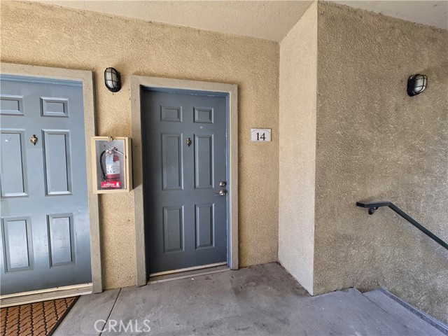 Detail Gallery Image 3 of 22 For 375 Central Ave #14,  Riverside,  CA 92507 - 2 Beds | 2 Baths