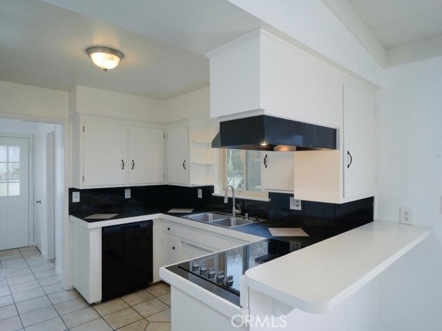 Detail Gallery Image 10 of 23 For 40636 Revere, Hemet,  CA 92544 - 2 Beds | 1/1 Baths