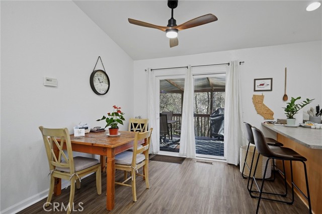 Detail Gallery Image 9 of 32 For 18286 North Shore Dr, Hidden Valley Lake,  CA 95467 - 3 Beds | 2 Baths