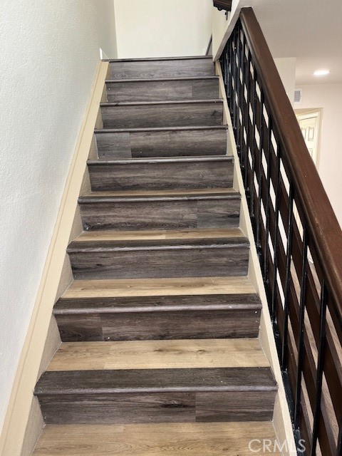 45 Golden Glen Street, Irvine CA: https://media.crmls.org/medias/e6fe1d8d-9c5c-428c-88ba-5e1def079909.jpg