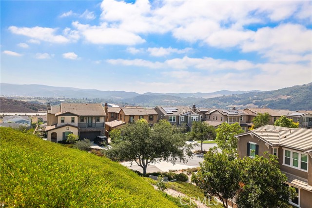 65 Listo Street, Rancho Mission Viejo CA: https://media.crmls.org/medias/e6fe8cc5-d23b-462f-82e0-5f26c511a11b.jpg