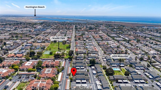 4736 Cielo Drive, Huntington Beach CA: https://media.crmls.org/medias/e6ff1922-686a-41b0-ad3b-c48fcde1abe5.jpg