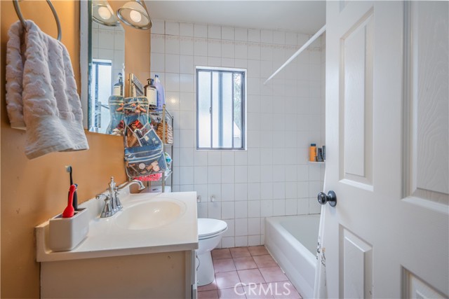 14618 Piuma Avenue, Norwalk CA: https://media.crmls.org/medias/e6ff67c9-6a23-4d0d-9700-a98f3fffc105.jpg