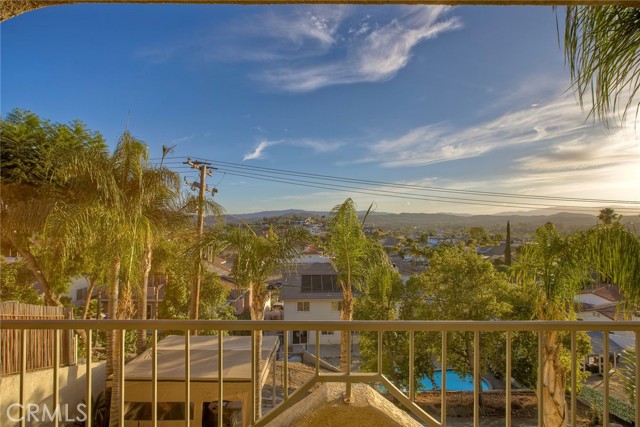 Detail Gallery Image 28 of 68 For 28856 Yosemite Pl, Canyon Lake,  CA 92587 - 3 Beds | 3/1 Baths