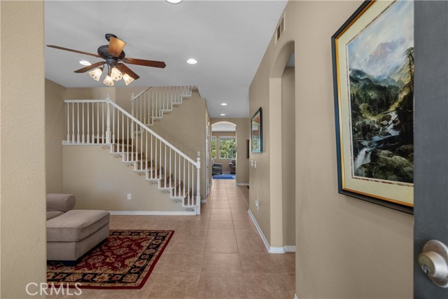 29266 Mission Trail Lane, Valencia CA: https://media.crmls.org/medias/e7000082-3565-4948-93b3-5e8e04152ecd.jpg