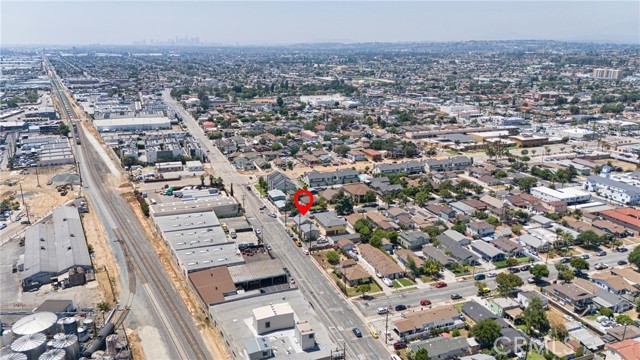 252 S 7th Street, Montebello CA: https://media.crmls.org/medias/e7000121-221f-4021-bf95-5e58b092eb68.jpg