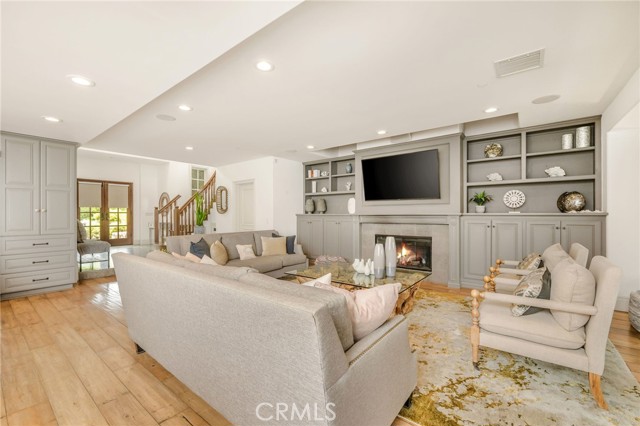 480 Cress Street, Laguna Beach CA: https://media.crmls.org/medias/e700ceb5-cada-42a2-852d-62c1f288d6c6.jpg