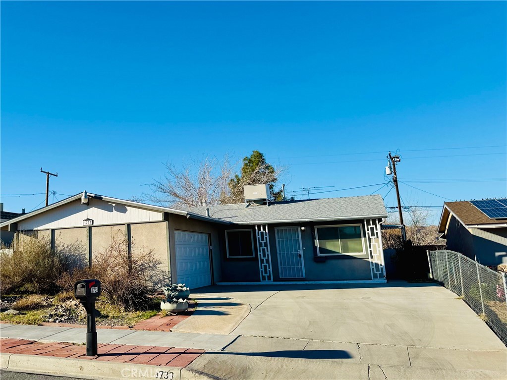 1733 Paloma Street