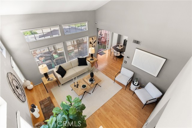 8 Geranium, Rancho Santa Margarita CA: https://media.crmls.org/medias/e7013853-9913-4a2b-9110-981040b261c5.jpg