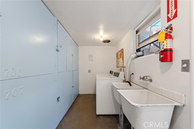 Detail Gallery Image 16 of 18 For 102 Lime Ave #7,  Long Beach,  CA 90802 - 1 Beds | 1 Baths