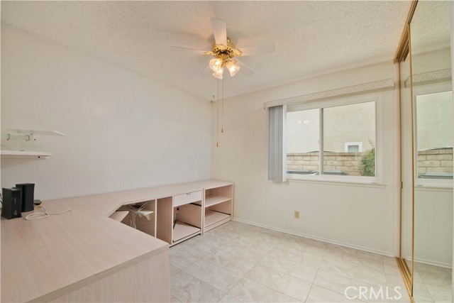 Detail Gallery Image 4 of 32 For 27820 Wakefield, Castaic,  CA 91384 - 3 Beds | 2 Baths