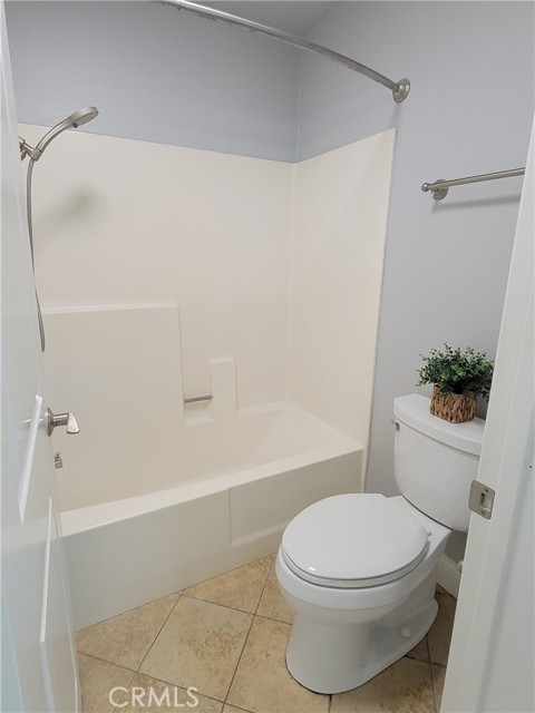 429 Tangelo, Irvine CA: https://media.crmls.org/medias/e7029df0-1244-49f6-b708-1ab9d0b9c8c5.jpg