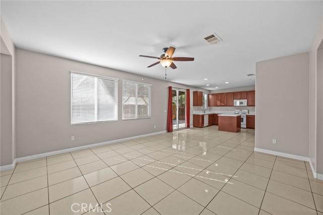 Detail Gallery Image 13 of 48 For 31010 Sedona St, Lake Elsinore,  CA 92530 - 4 Beds | 3 Baths