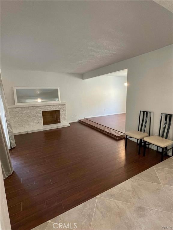 Detail Gallery Image 5 of 10 For 2001 Rancho Dr, Riverside,  CA 92507 - 4 Beds | 2 Baths