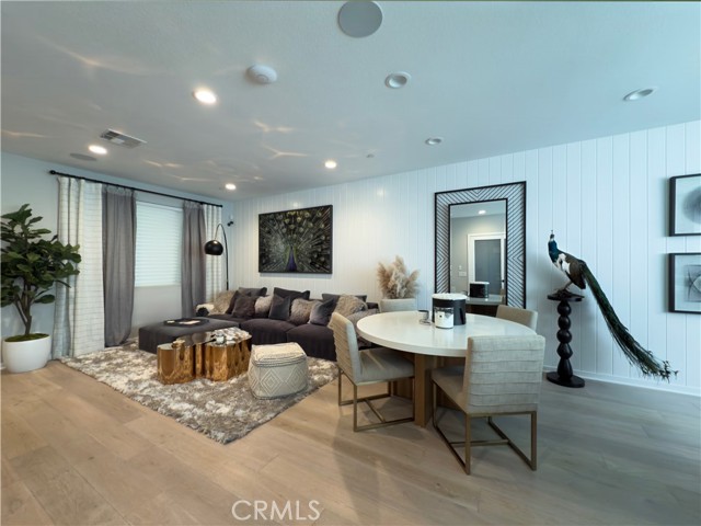 330 Ford Road, Costa Mesa CA: https://media.crmls.org/medias/e7032c4e-d416-49d0-9015-e15e771c49da.jpg