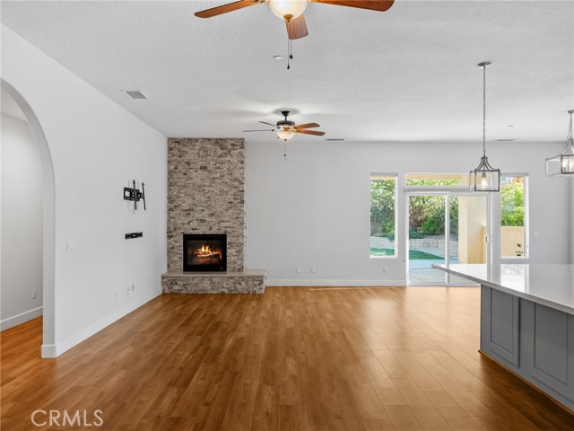 17795 Sunburst Road, Victorville CA: https://media.crmls.org/medias/e704035b-be3e-45a6-87e5-1854ccdd592a.jpg