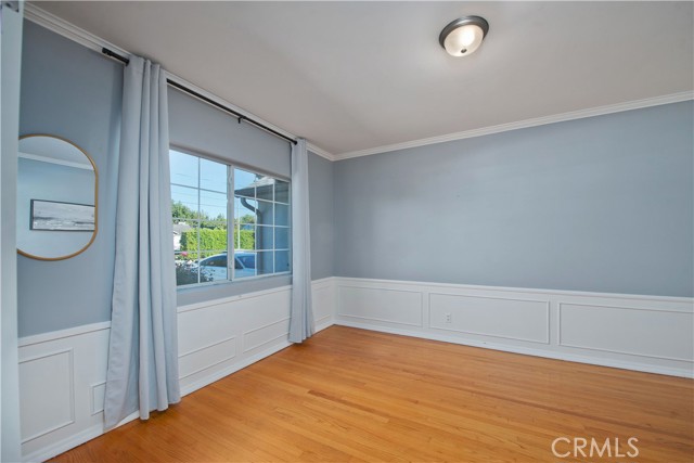 Detail Gallery Image 42 of 52 For 13608 Bassett St, Valley Glen,  CA 91405 - 6 Beds | 4 Baths