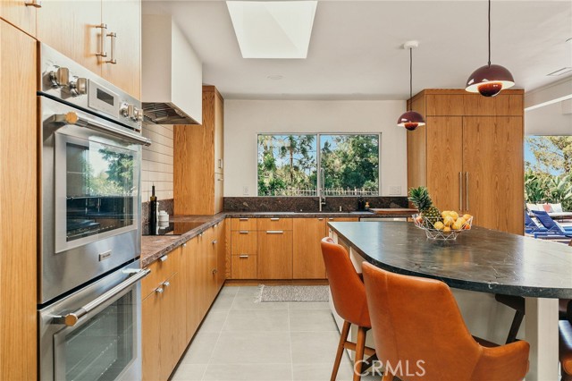 34 Shady Vista Road, Rolling Hills Estates CA: https://media.crmls.org/medias/e704b367-c11c-45b5-a641-2e0c329bd3ac.jpg