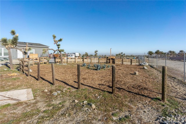 Detail Gallery Image 23 of 26 For 11074 Redwood, Pinon Hills,  CA 92372 - 4 Beds | 2 Baths