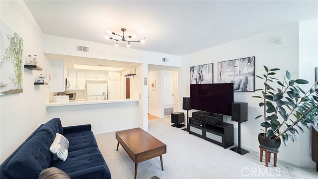 Detail Gallery Image 18 of 59 For 2563 Plaza Del Amo #204,  Torrance,  CA 90503 - 2 Beds | 2 Baths