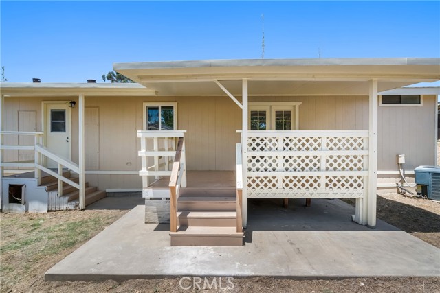 9984 Wrangler Way, Corona CA: https://media.crmls.org/medias/e705561d-cfca-4866-9326-9be460a3b0a9.jpg