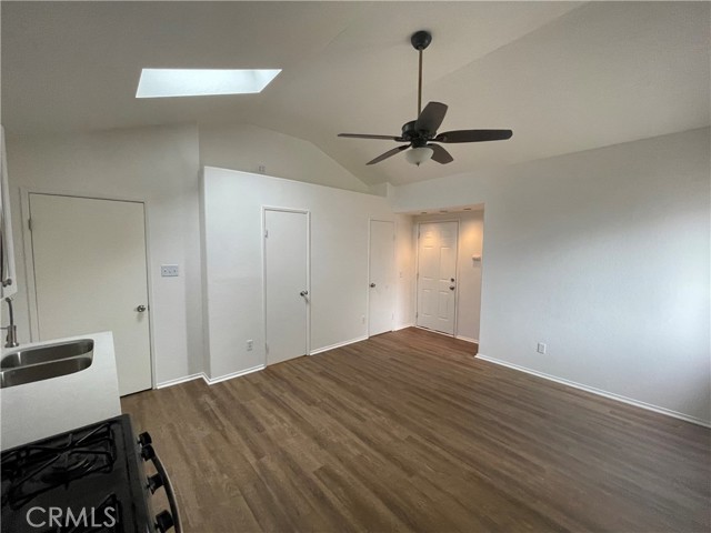25141 Silent Creek Road, Moreno Valley CA: https://media.crmls.org/medias/e705d3c3-153a-4cc4-95bf-4062e091f5ea.jpg