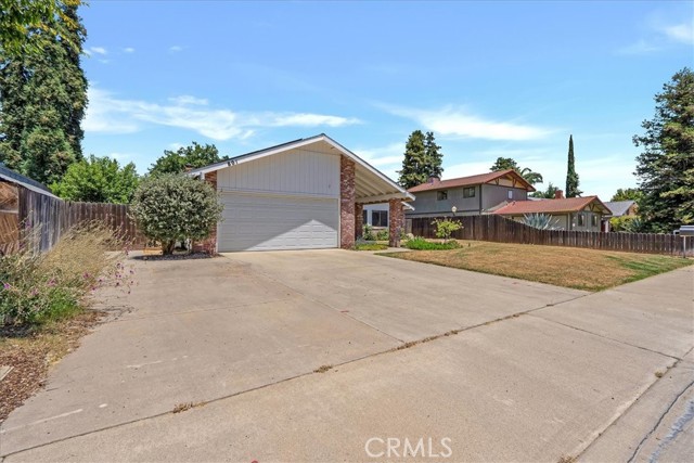 801 Vine St, Exeter CA: https://media.crmls.org/medias/e7060b10-62bd-426c-bcce-354cb86a8da2.jpg